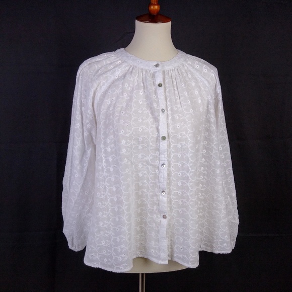 Free People Tops - Free People White Eyelet Gathered Top Size S